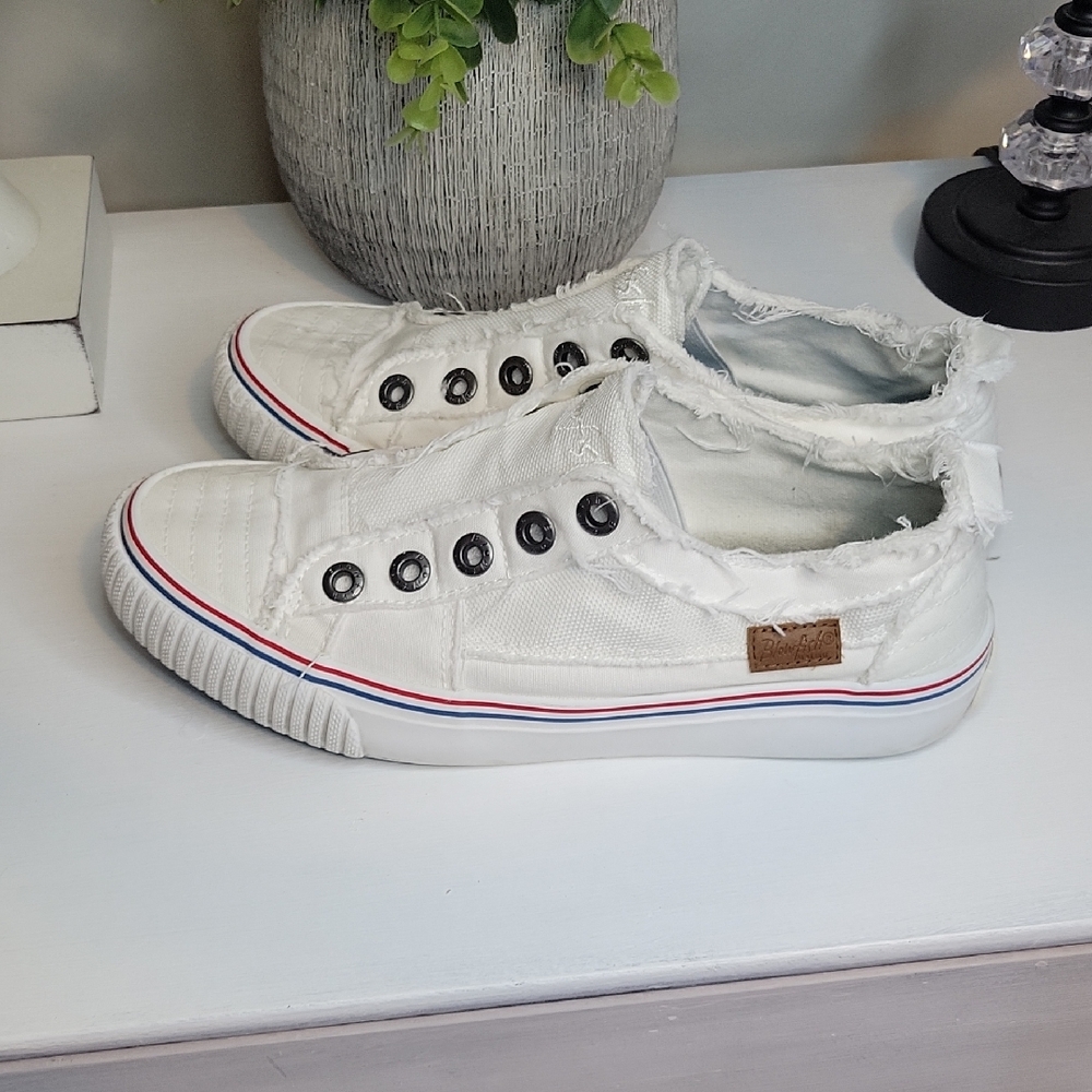 Blowfish Malibu Slip-on White Sneakers SZ 7.5